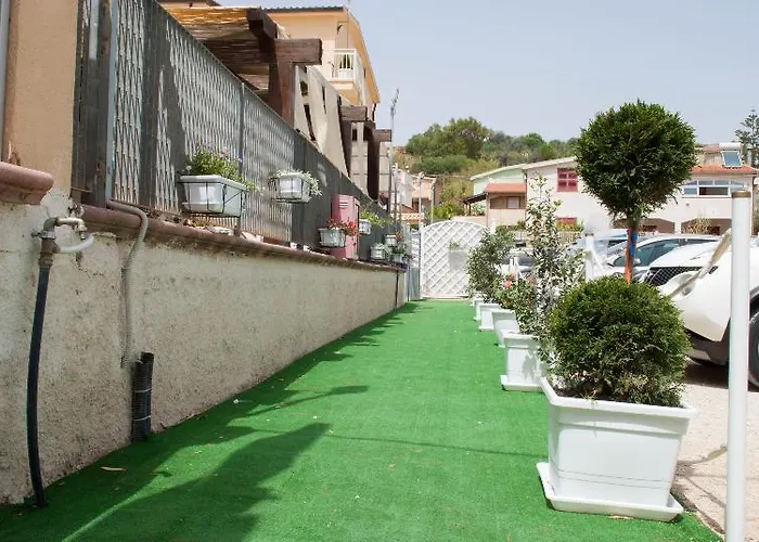 阿尔巴齐亚拉住宿加早餐旅馆 住宿加早餐酒店 圣莱昂