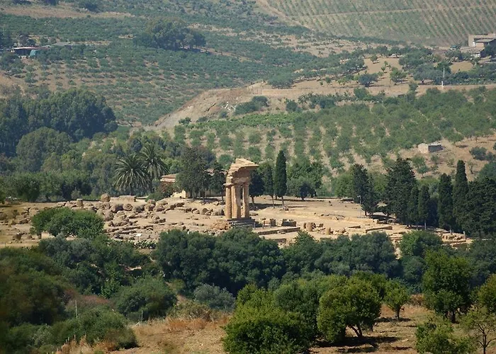 לינה וארוחת בוקר Albachiara
